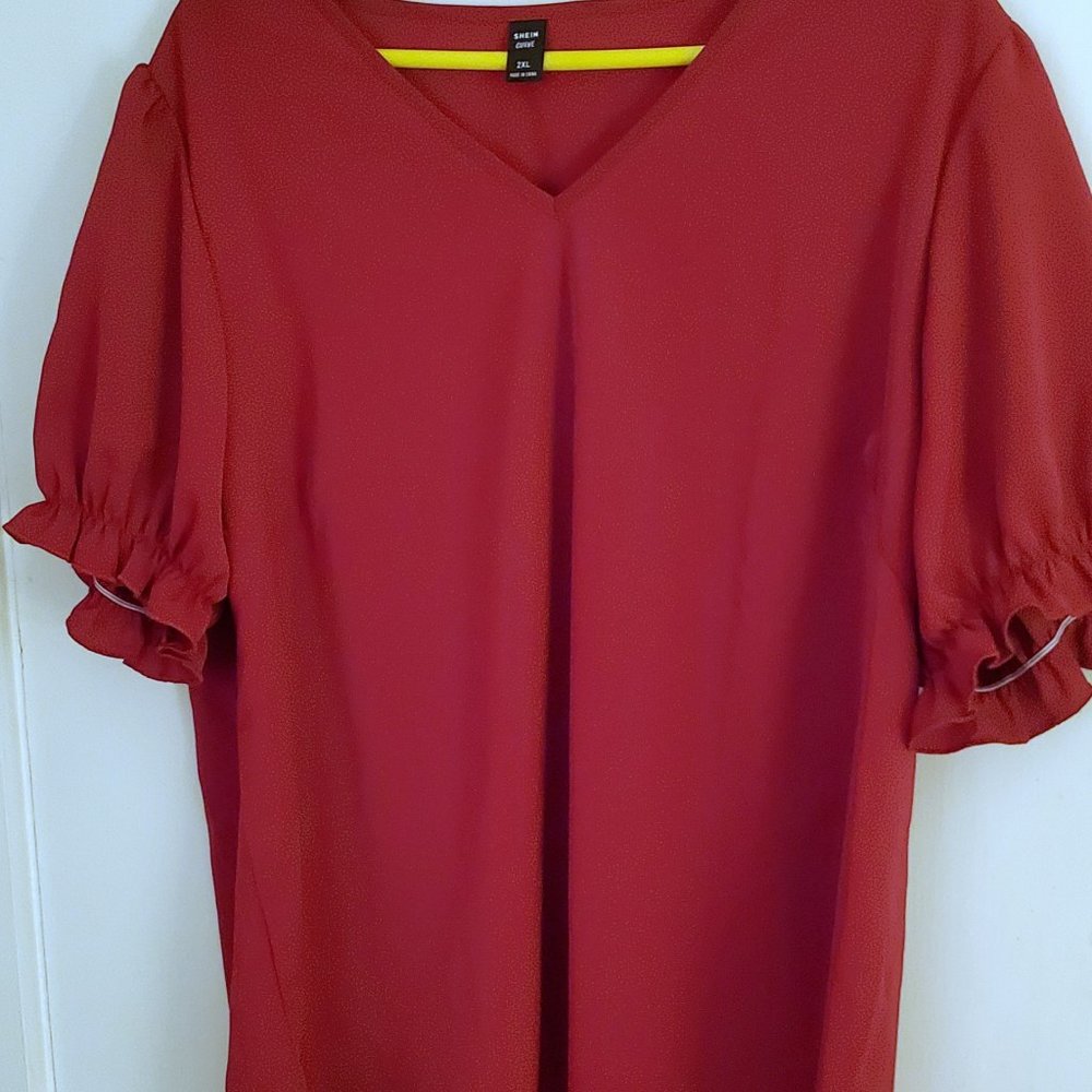 Plus Solid V-neck Flounce Sleeve Blouse